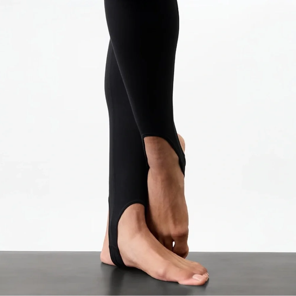 NWT Athleta Transcend High Rise Stirrup Legging - Picture 4 of 9